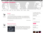 Screenshot of a music blog called The Naughty Daughters featuring a black and white header with band members a sidebar login form and posts about autumn and rain themed music updates The site is in German